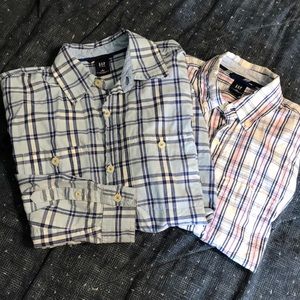 2 Gap long sleeve button downs.